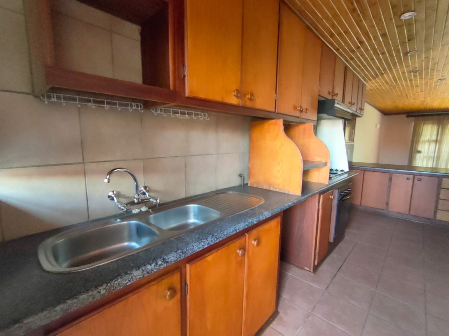 2 Bedroom Property for Sale in Langenhovenpark Free State